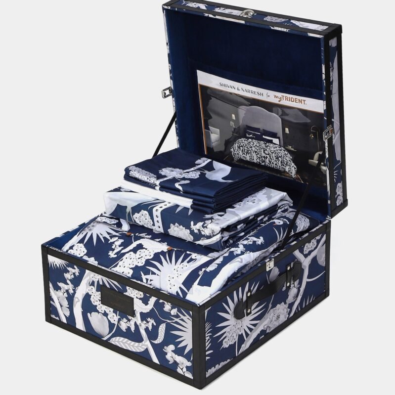 Shivan & Narresh Trousseau Set, Izu Juno|400 TC Cotton Poly|7 Pc Set